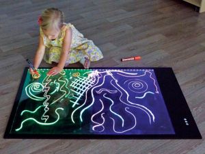 Nowa Szkola Дъска за рисуване, светеща, с адаптер, 101 х 66 cm