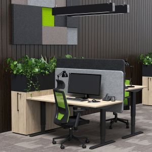 Ергономично eлектрическо бюро RFG, 160 x 80 x 62-128 cm, ПДЧ 25 mm, плот кехлибарен дъб, черни метални крака