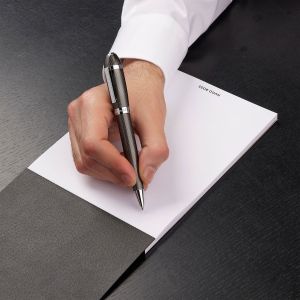 Hugo Boss Химикалка Arc Futurist, в кутия, сива