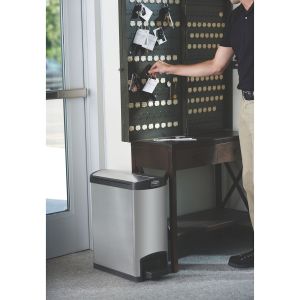 Кош Rubbermaid Slim Jim End, метален, 30 L, черен, 54.94 x 25.65 x 58.78 cm