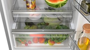 Bosch Хладилник KGN49AICT, с фризер, No frost , 440 L, инокс