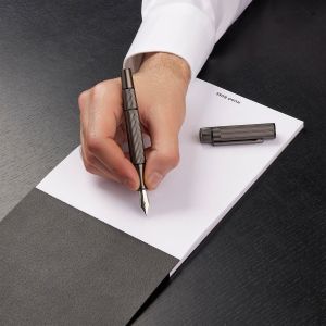 Hugo Boss Писалка Core, в кутия, хром