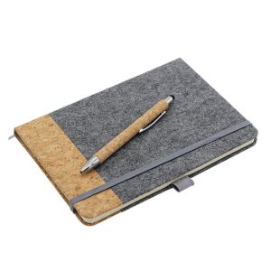 Office 1 Комплект Бележник и химикалка, А5, 80 листа, филц и корк, в кутия