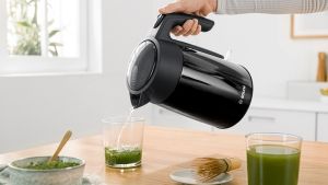 Bosch Електрическа кана за вода TWK7L463, 1.7 L, черна