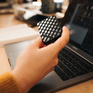 Външен SSD твърд диск Verbatim Store 'n' Go Mini, USB 3.2, 1 TB, черен