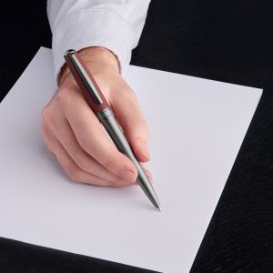 Hugo Boss Химикалка Essential Active, червена