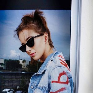 Слушалки NGS Artica Bloom, с Bluetooth, със зареждащ кейс, USB Type-C, корал