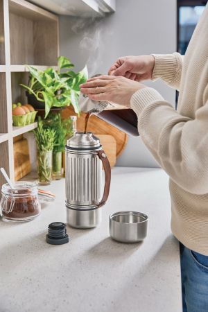 Термос Black+Blum Explorer, с 2 чаши и дръжка, 1 L, инокс