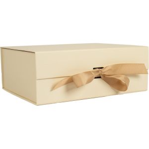 Подаръчна кутия 29x22x10,5cm, бежова