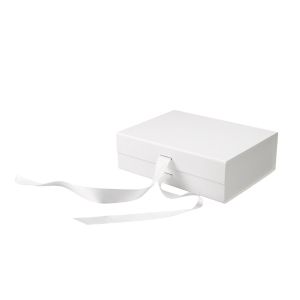 Office 1 Кутия Gift Box, с магнитно затваряне, сгъваема, 26 х 23 х 9.5 cm, бяла