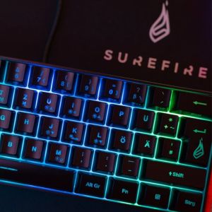 Клавиатура SureFire Kingpin X1, с кабел 1.8 m, геймърска, USB Type-A, 61 бутона