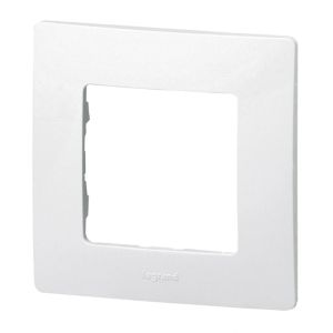Рамка за розетка LEGRAND Niloe Бяла