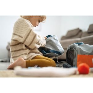 Small Foot Котенце с чанта за носене, с включени аксесоари за грижа
