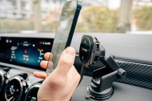 Зарядно за кола Verbatim Charge'n'Drive QI2
