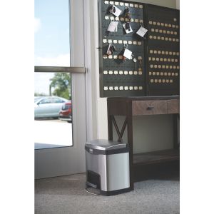 Кош Rubbermaid Slim Jim Front, метален, 15 L, черен, 39.57 x 30.23 x 39.95 cm